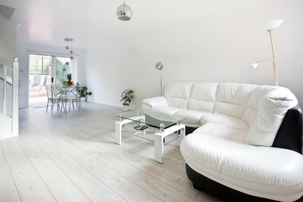 Gala Rooms Homestay - Free Parking EDI Kültér fotó